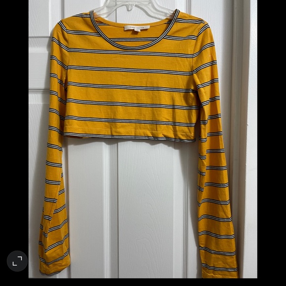 Marc Jacobs yellow cropped tee size XS - Picture 1 of 2